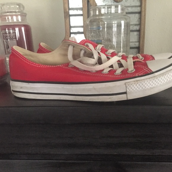Converse - Picture 1 of 3